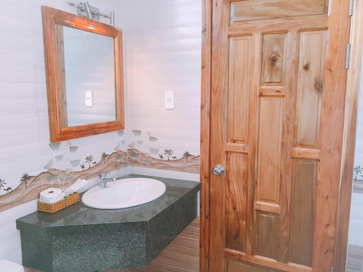 דואונג דונג Khuong Loan Guesthouse מראה חיצוני תמונה